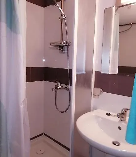 Апартамент Sirakovi