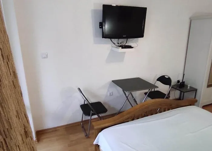 Апартамент Sirakovi